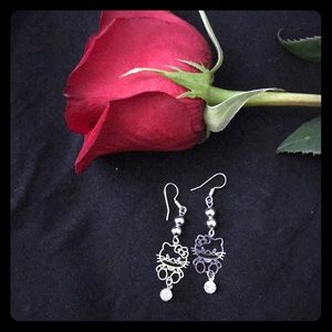 Hello kitty cute metallic earrings